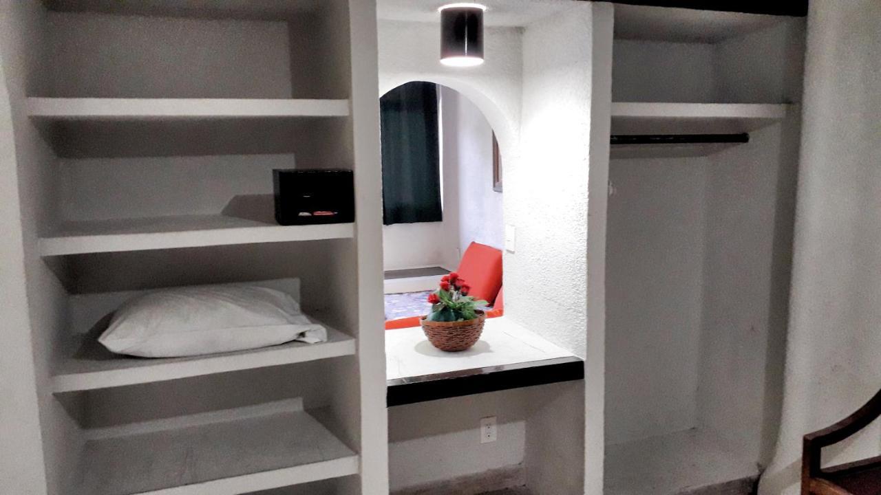 Solimar Inn Suites Сиуатанехо Екстериор снимка