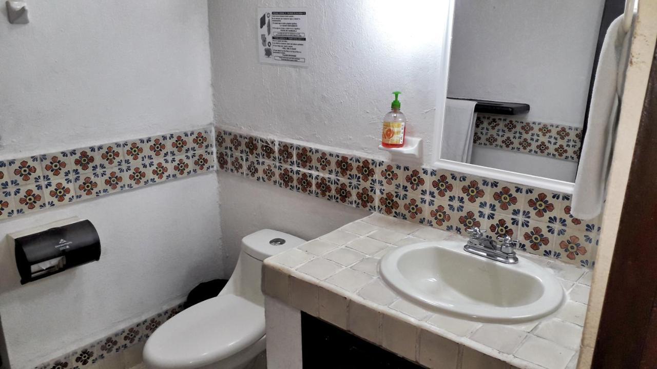 Solimar Inn Suites Сиуатанехо Екстериор снимка