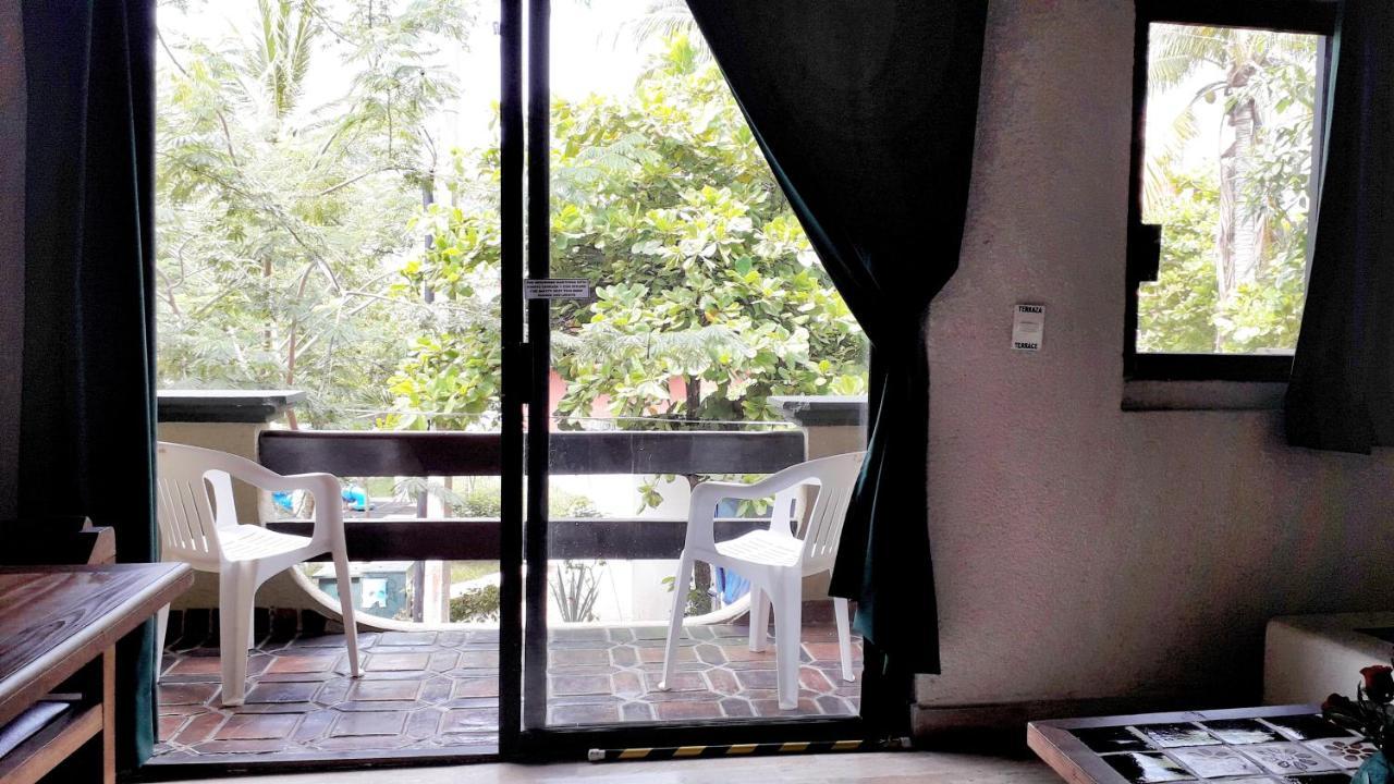 Solimar Inn Suites Сиуатанехо Екстериор снимка