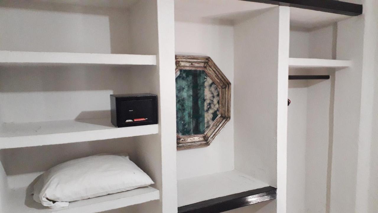 Solimar Inn Suites Сиуатанехо Екстериор снимка