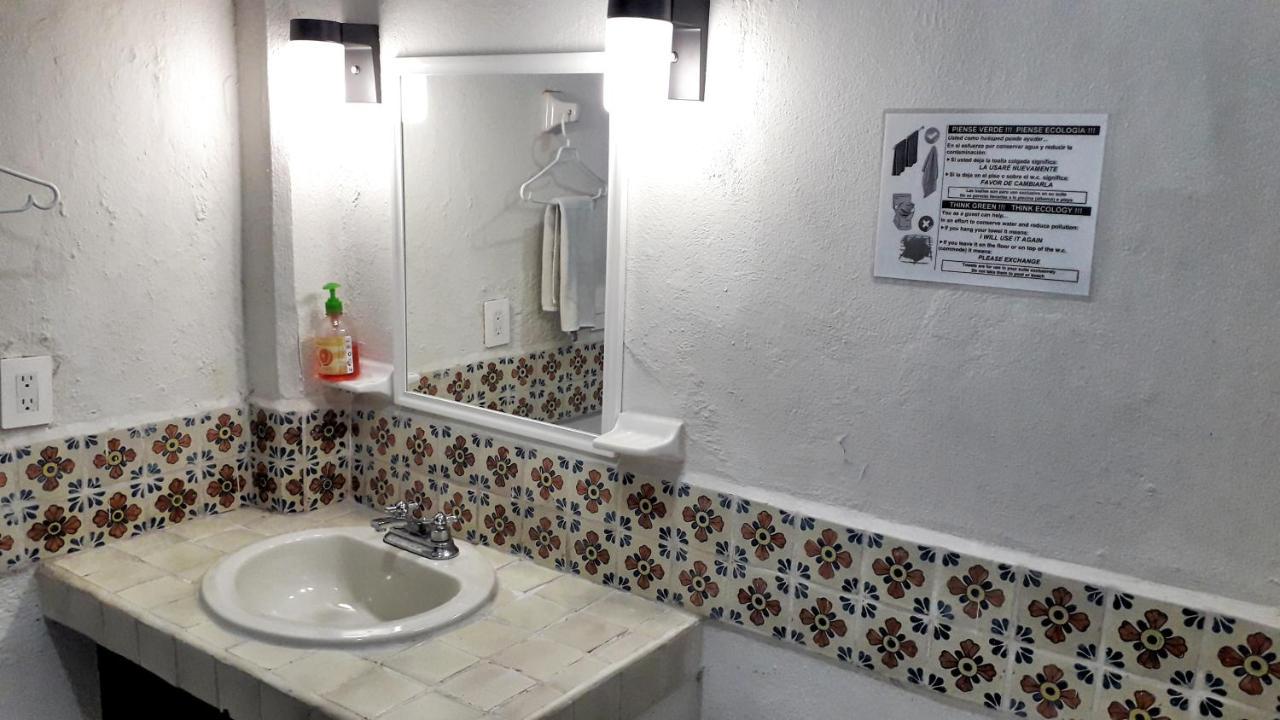 Solimar Inn Suites Сиуатанехо Екстериор снимка